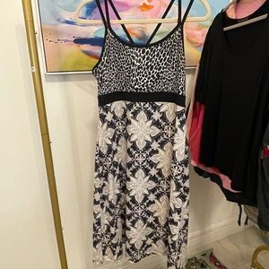 Prana Black and White Patterned Strappy Sundress Size Large